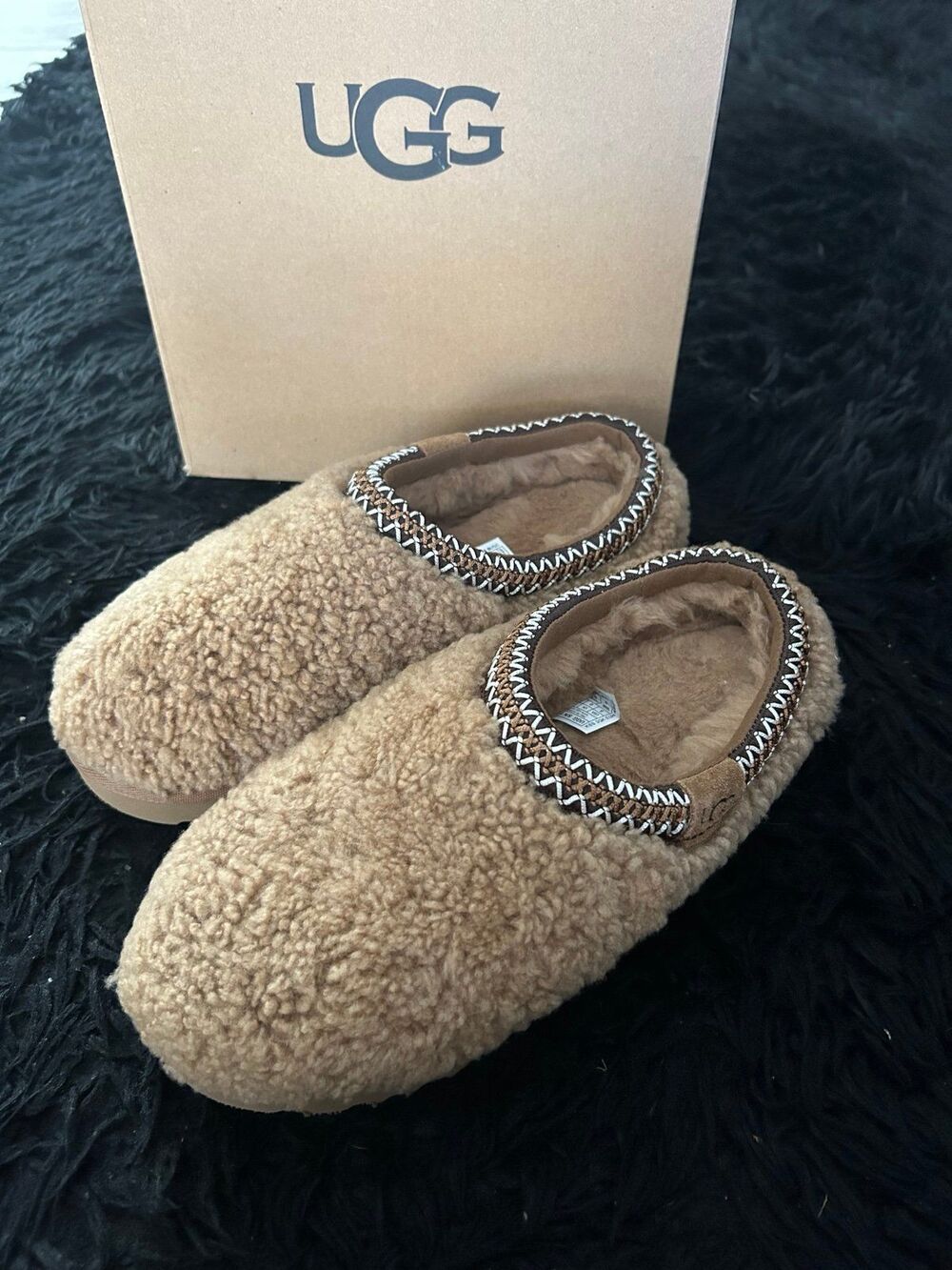UGG Tasman Maxi Curly winter fur slippers shoes women’s 8 new
